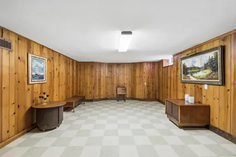 6241 North Leroy Avenue Chicago IL 60646