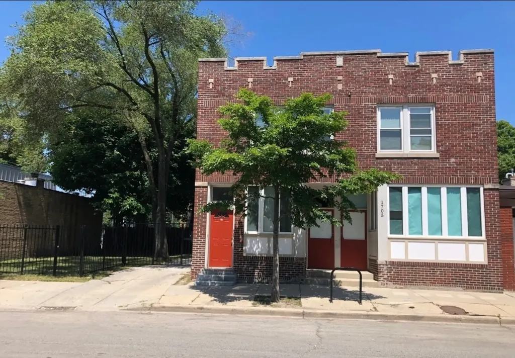 1705 Simpson Street Evanston IL 60201