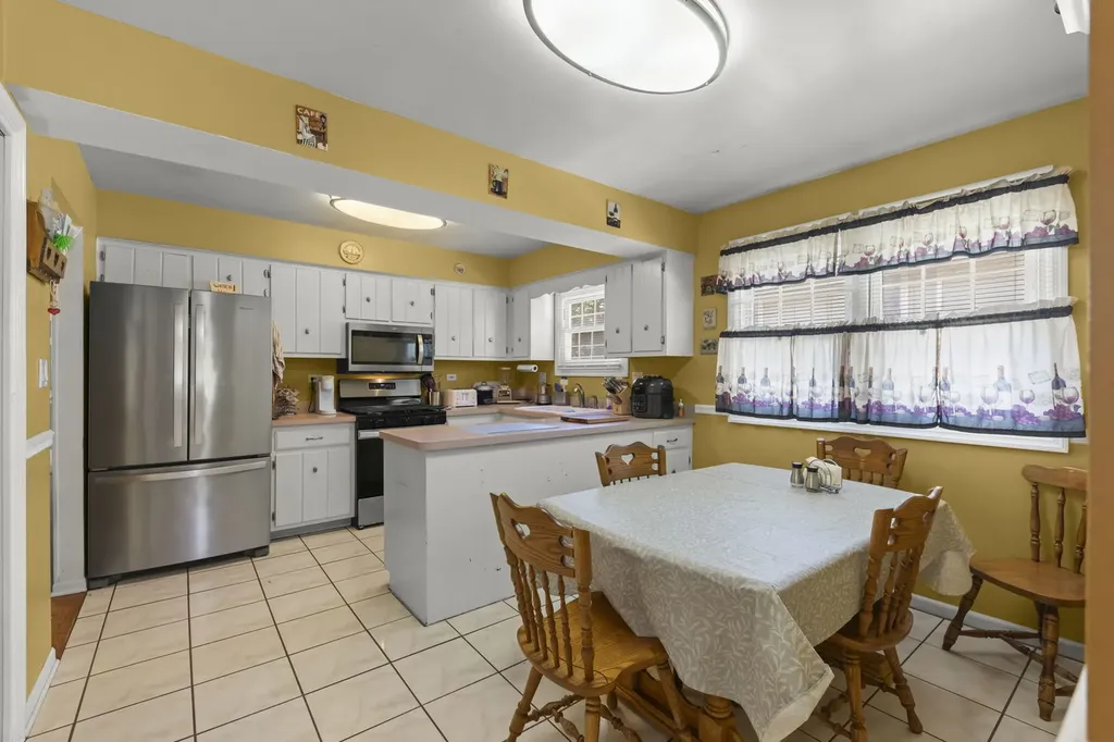 1644 Verdin Lane Naperville IL 60565