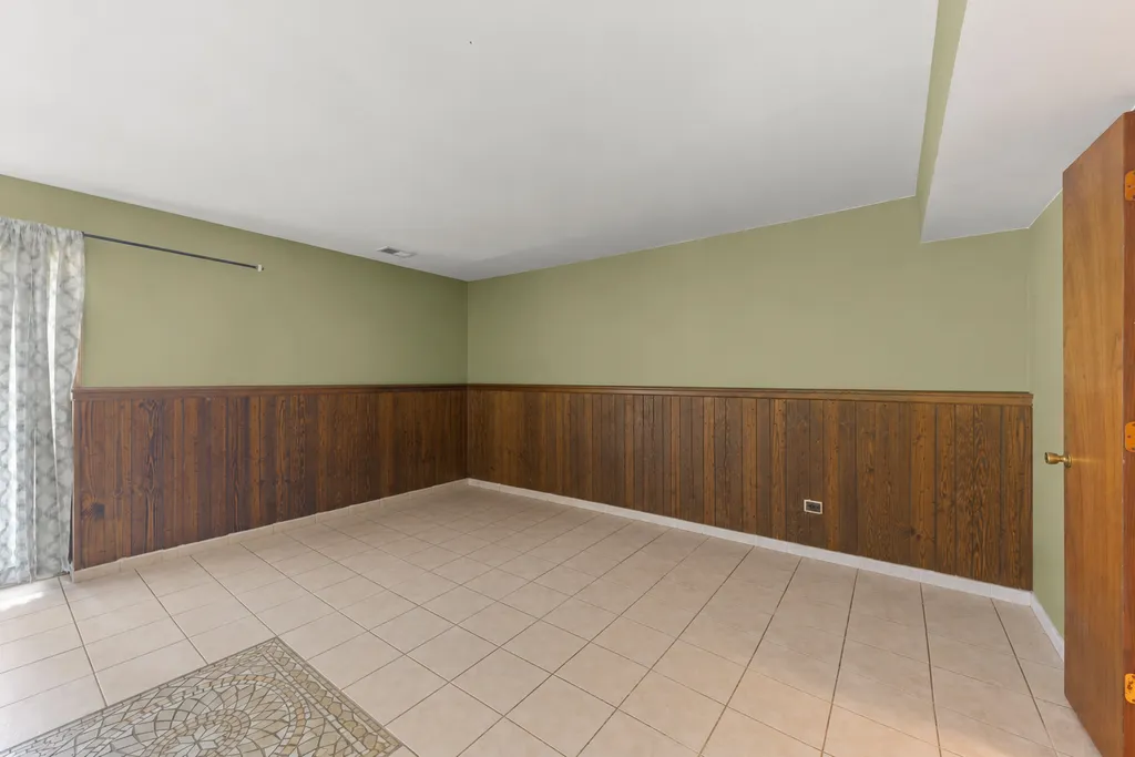 1644 Verdin Lane Naperville IL 60565