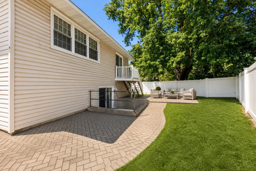 1644 Verdin Lane Naperville IL 60565