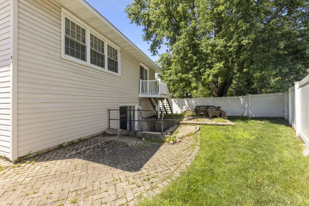 1644 Verdin Lane Naperville IL 60565