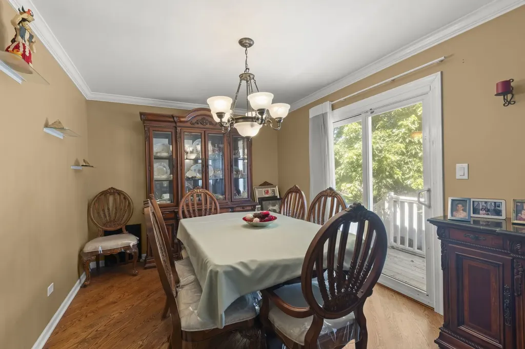 1644 Verdin Lane Naperville IL 60565