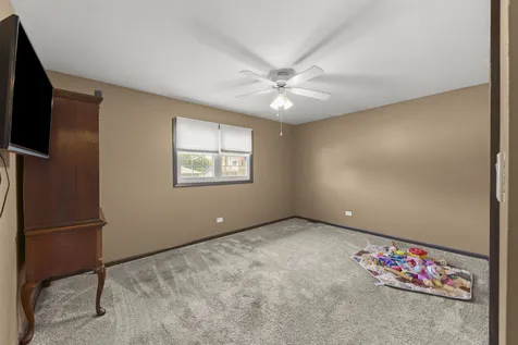 1644 Verdin Lane Naperville IL 60565