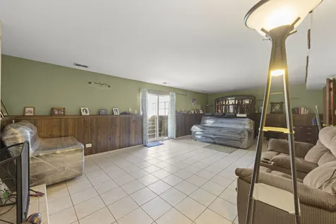 1644 Verdin Lane Naperville IL 60565