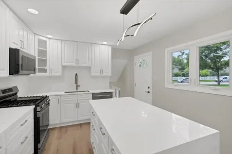 590 Durham Court Hoffman Estates IL 60169