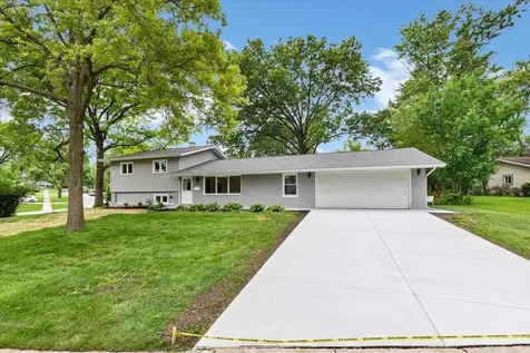 590 Durham Court Hoffman Estates IL 60169