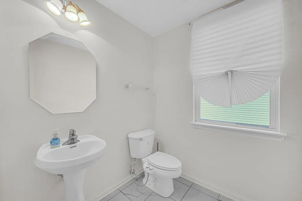 184 Fox Bend Circle Bolingbrook IL 60440