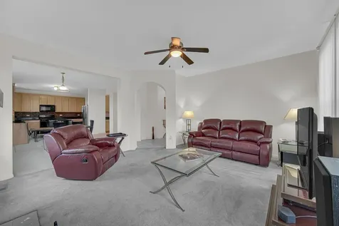 184 Fox Bend Circle Bolingbrook IL 60440