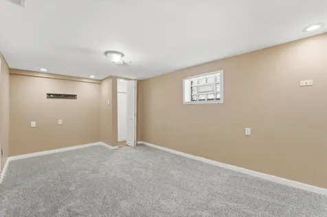 1426 South 18th Avenue Maywood IL 60153