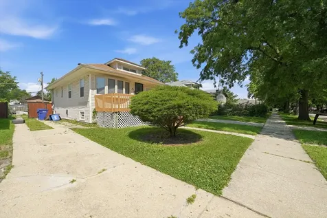 1426 South 18th Avenue Maywood IL 60153