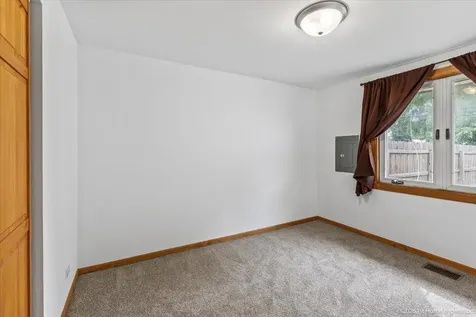 8875 South Corcoran Road Hometown IL 60456
