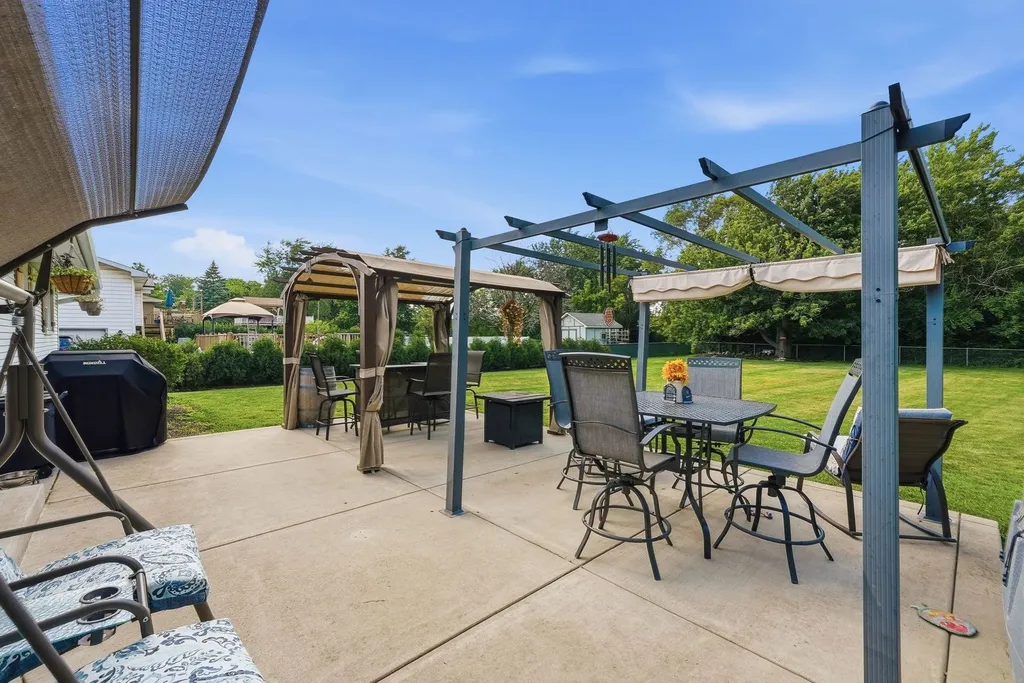 835 Somerset Street New Lenox IL 60451