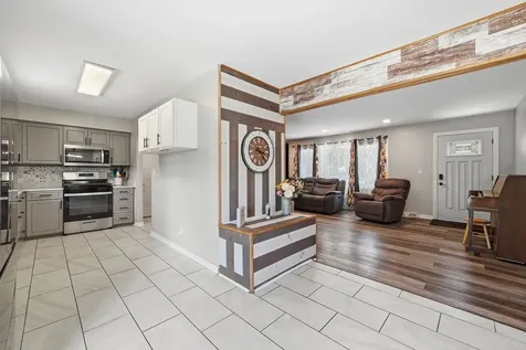 835 Somerset Street New Lenox IL 60451