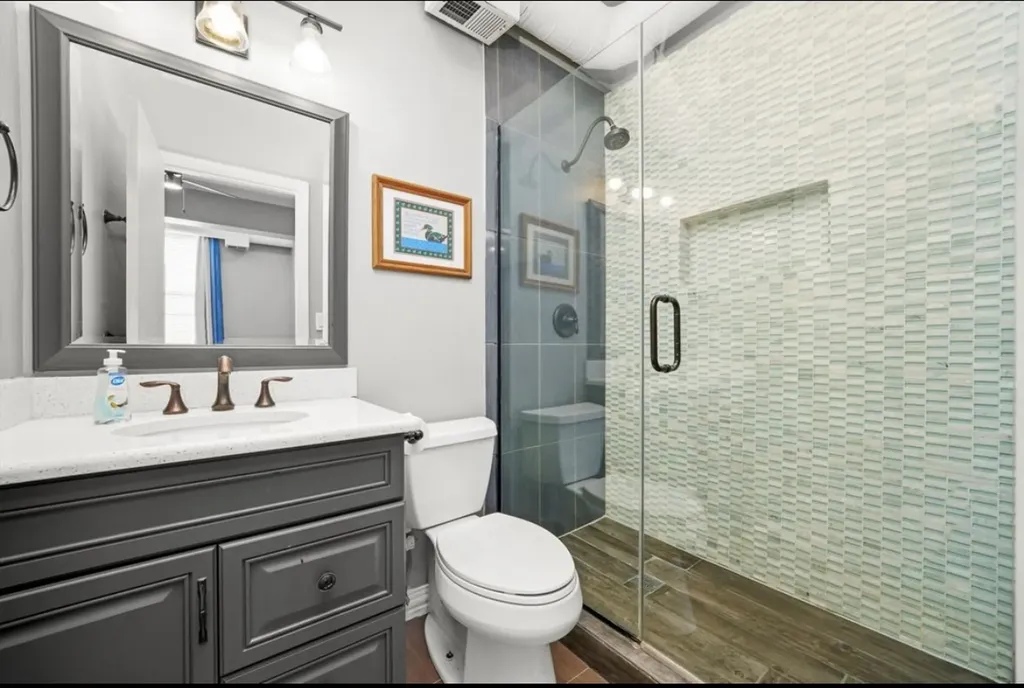 2231 North Lister Avenue Chicago IL 60614