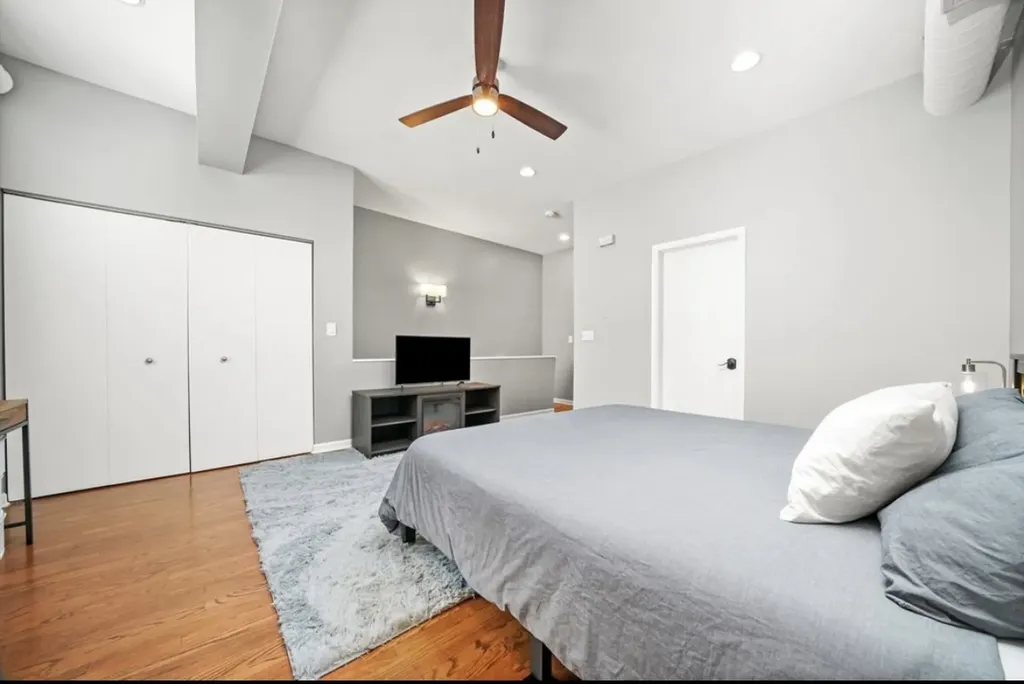 2231 North Lister Avenue Chicago IL 60614