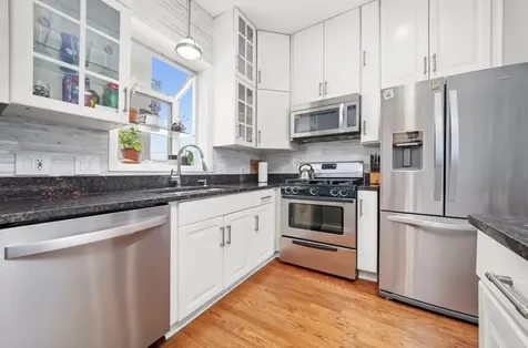 2231 North Lister Avenue Chicago IL 60614