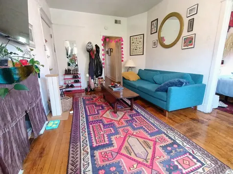 3516 North Broadway Street Chicago IL 60657