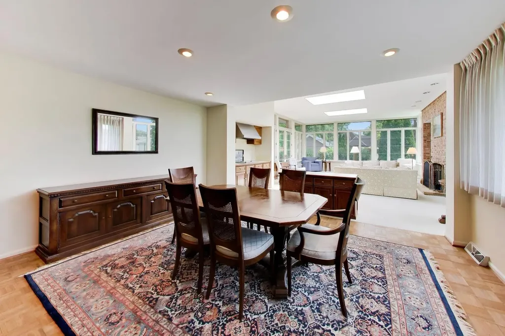 7059 North Olcott Avenue Chicago IL 60631