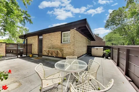 7059 North Olcott Avenue Chicago IL 60631