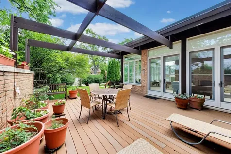7059 North Olcott Avenue Chicago IL 60631