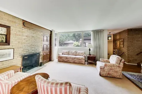 7059 North Olcott Avenue Chicago IL 60631