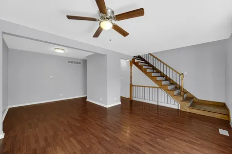 2210 Langdon Place Hoffman Estates IL 60169