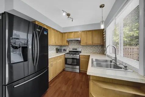 2210 Langdon Place Hoffman Estates IL 60169
