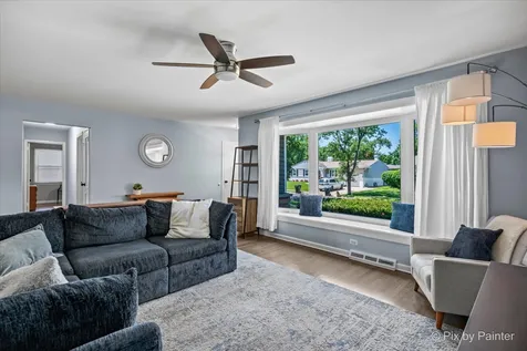 1441 East Joan Drive Palatine IL 60074
