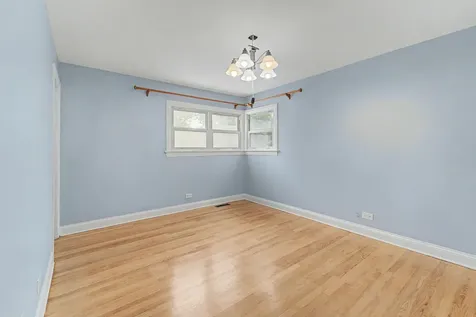 770 Cordial Drive Des Plaines IL 60018