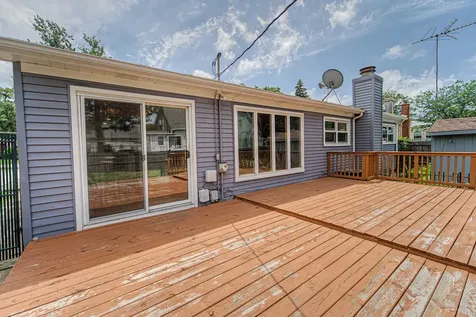 770 Cordial Drive Des Plaines IL 60018