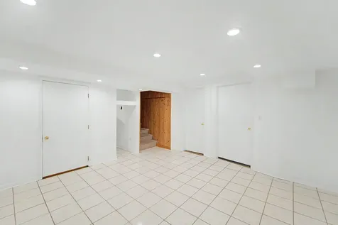 770 Cordial Drive Des Plaines IL 60018