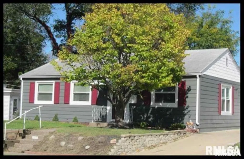 950 40TH Street Moline IL 61265