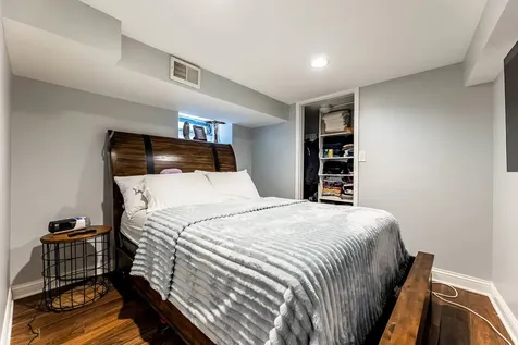 3507 West 77th Street Chicago IL 60652