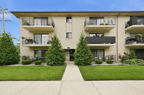 9800 Sayre Avenue Chicago Ridge IL 60415