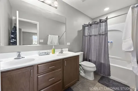 1128 Kingsmill Drive Algonquin IL 60102