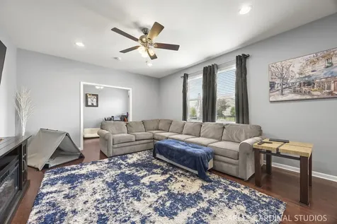 1128 Kingsmill Drive Algonquin IL 60102