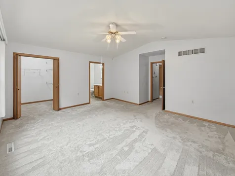 771 South Parkcrest Drive Freeport IL 61032