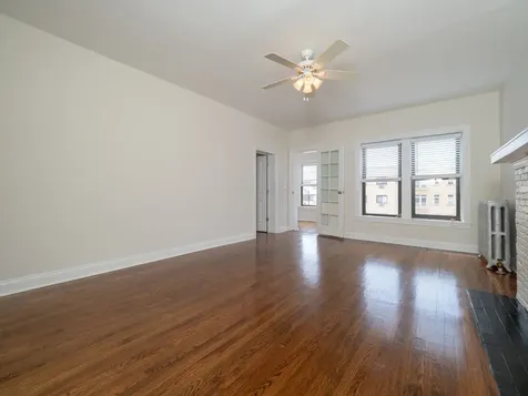 6757 North Sheridan Road Chicago IL 60626
