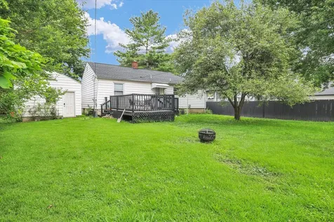 425 South Beech Street Arthur IL 61911