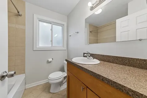 10111 Old Orchard Court Skokie IL 60076