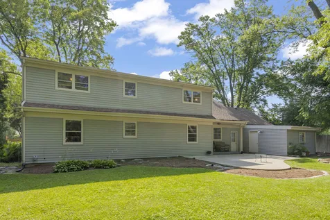 120 North Pine Street Geneva IL 60134