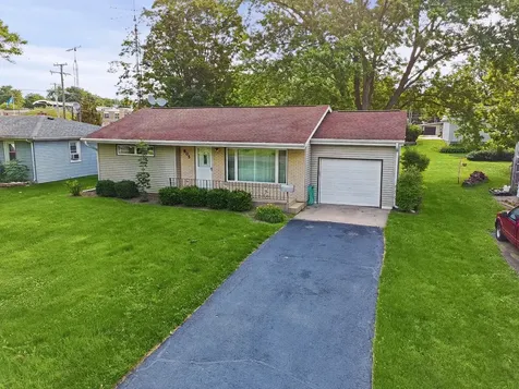 805 Garfield Street Harvard IL 60033