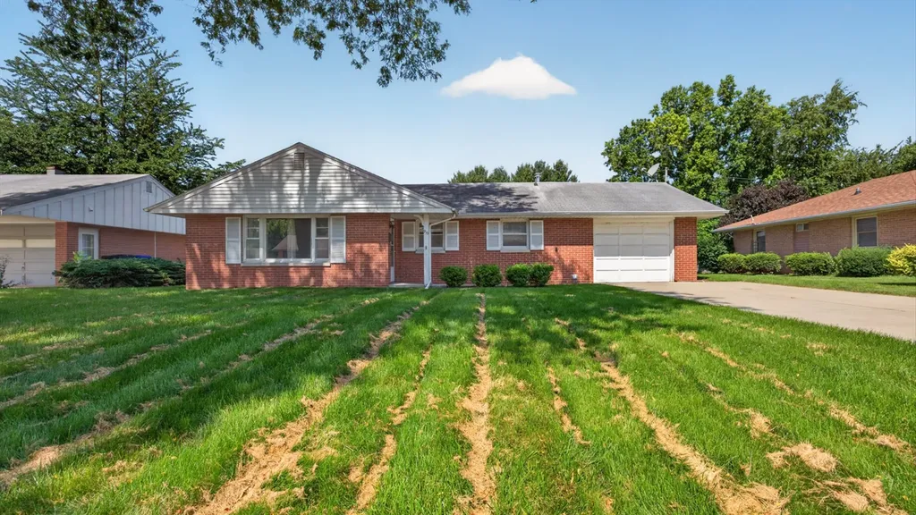 919 Vale Street Bloomington IL 61701