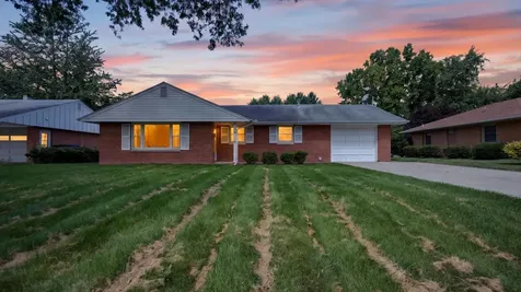 919 Vale Street Bloomington IL 61701