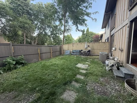 800 Oregon Trail Roselle IL 60172