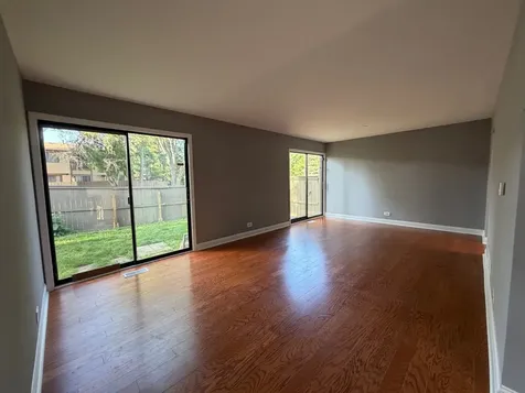 800 Oregon Trail Roselle IL 60172