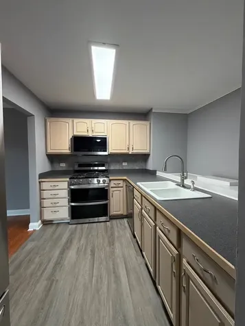 800 Oregon Trail Roselle IL 60172