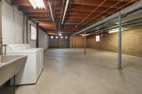 9313 South Pulaski Road Evergreen Park IL 60805