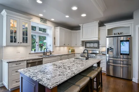 38W601 Clubhouse Drive St. Charles IL 60175